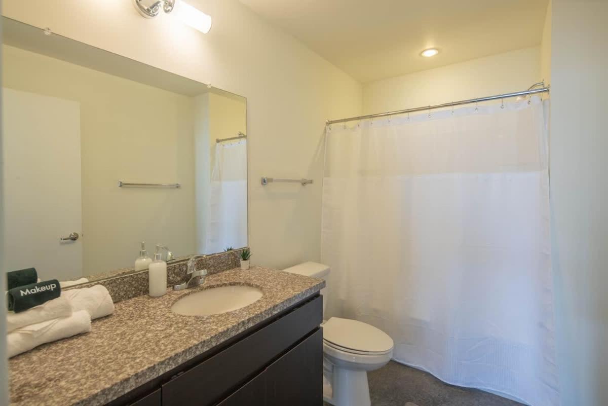 Plush 2bd - Cdt - Gym, Pool, Parking - Sleep 8 Lejlighed Phoenix